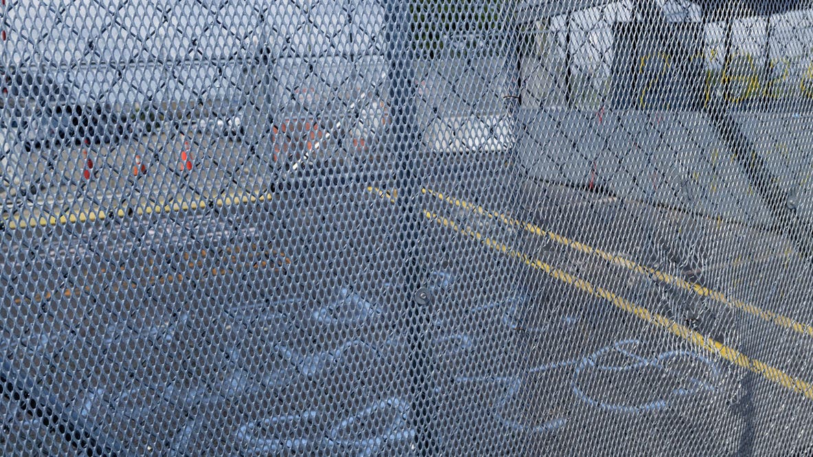 Bond hearings not required for detained immigrants, court rules