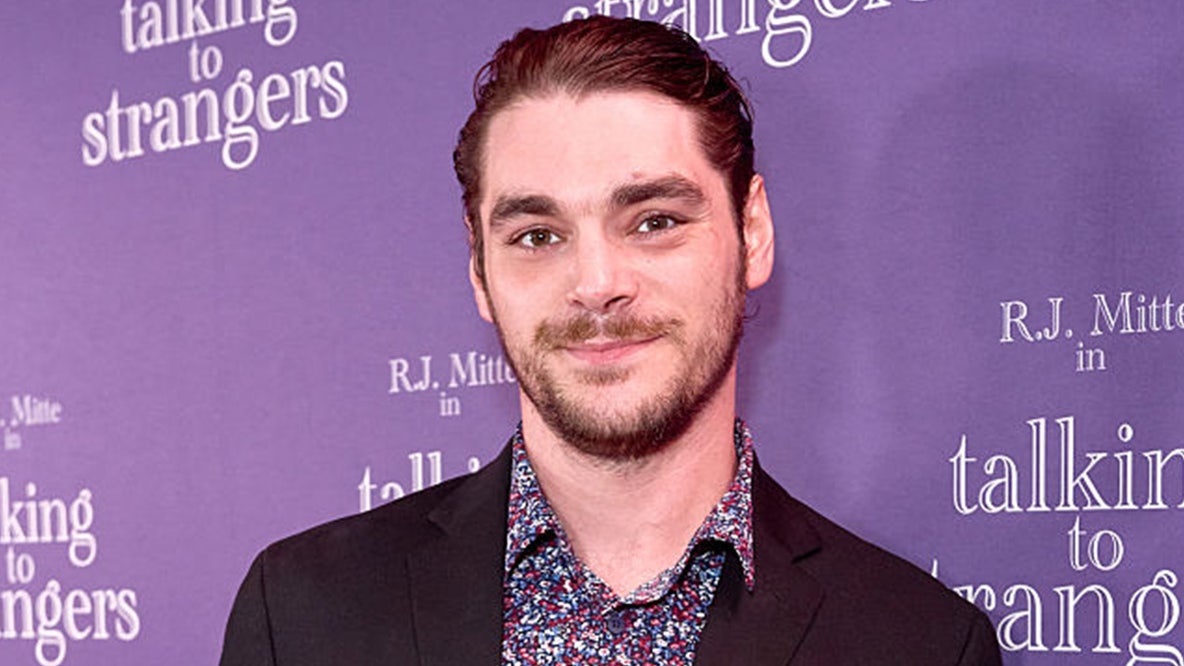 'Breaking Bad' star RJ Mitte dies at 34: Reports
