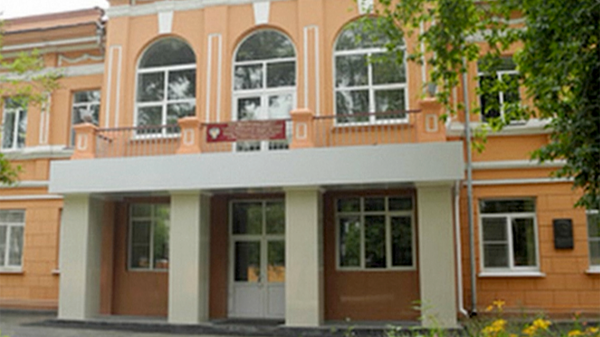 What we know - and don't know - about rare pneumonic plague death of employee at Russian research institute