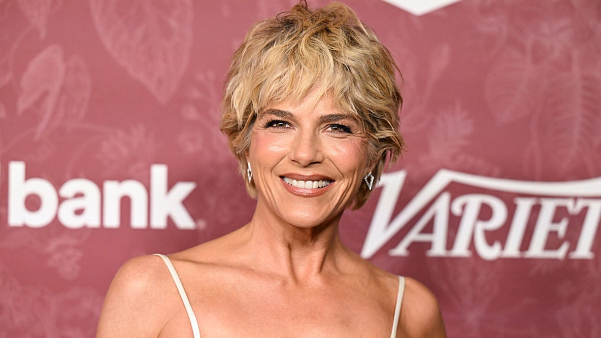 Selma Blair arrested, taken to hospital after allegedly attacking flight attendants