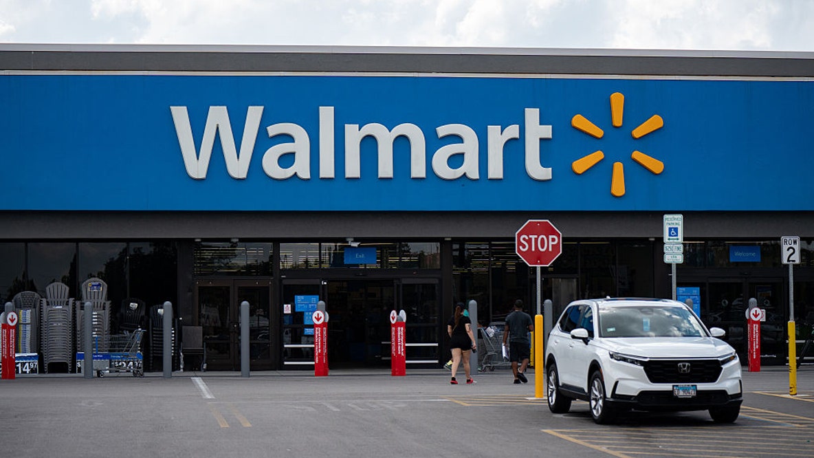 Walmart to offer employees hundreds of free medications, including GLP-1s