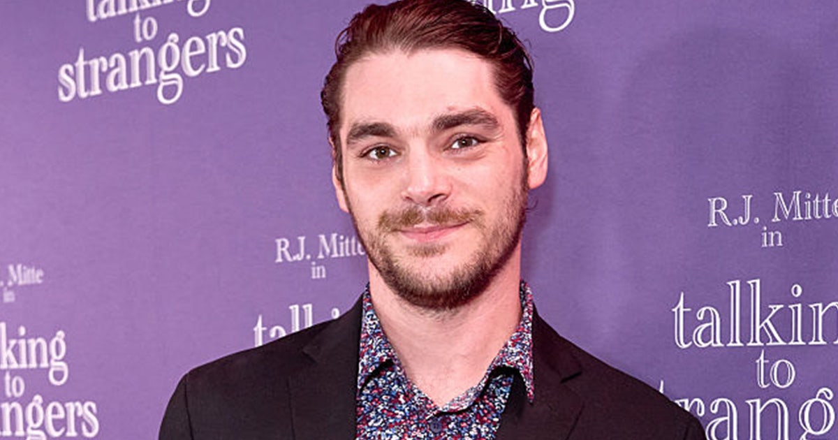 'Breaking Bad' star RJ Mitte dies at 34 | FOX 13 Tampa Bay