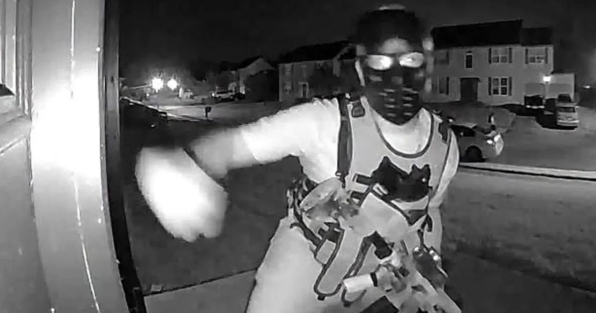 Two teens arrested after carrying what looked like rifles to Delaware homes in late-night prank: police