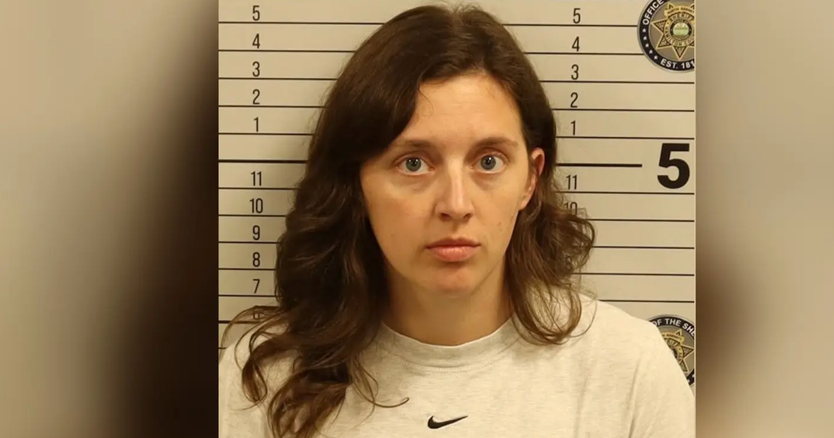Mom accused of driving car off cliff with young kids inside, faces DUI, child neglect charge