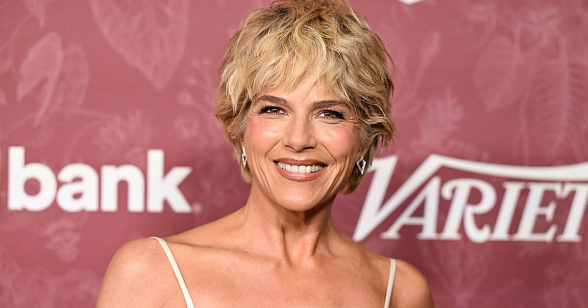 Selma Blair arrested, taken to hospital after allegedly attacking flight attendants