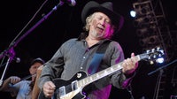 Country Music Hall of Famer John Anderson dies at 71