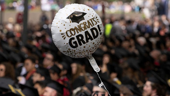 These states have the highest average payments for student loans, new report finds