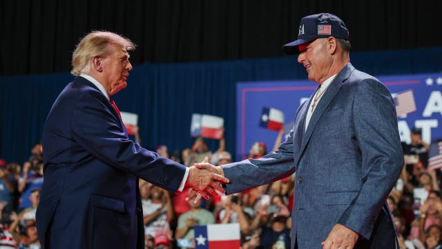 Baseball legend Roger Clemens to receive Presidential Medal of Freedom, Trump says