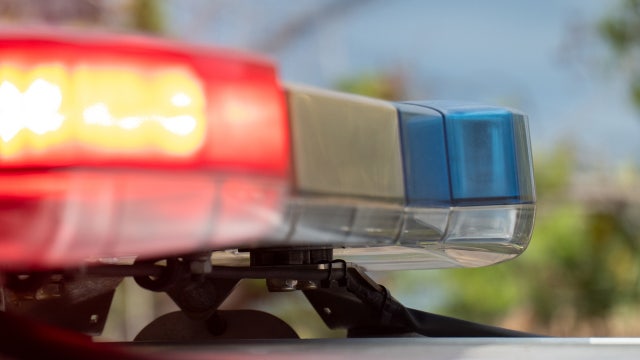 Police respond to possible active shooter at Oregon elementary school