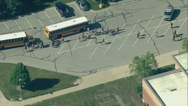 2 injured, one in custody following shooting at Indiana middle school