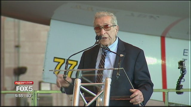 JFK mechanic celebrates 75 years on job