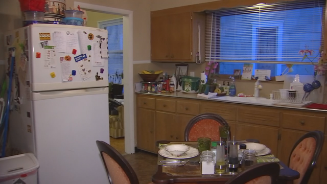 Airbnb hosts reap rewards from hot Super Bowl market