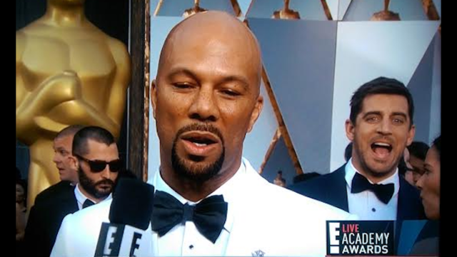 Aaron Rodgers' Oscars videobomb is internet gold