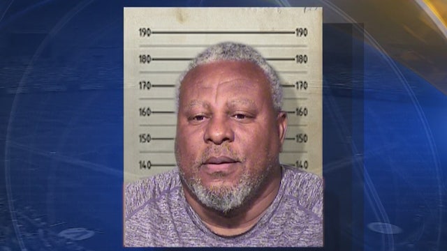 Ex-MLB star Albert Belle accused of indecent exposure, DUI