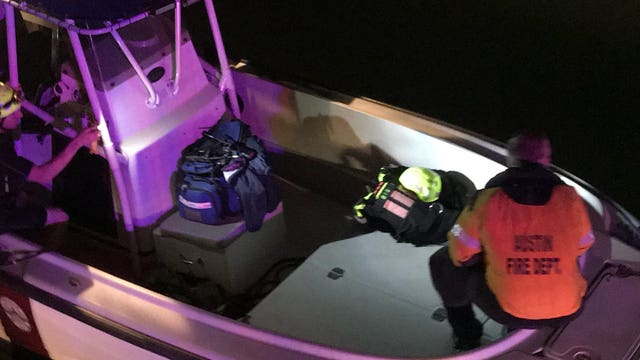 Man in critical condition after boats collide on Lake Austin