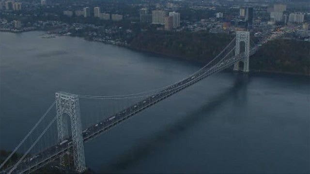 Police stop 2 suicide attempts within minutes on GWB