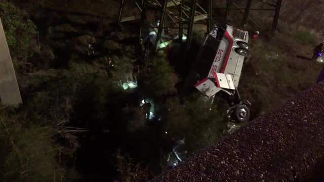 One dead after bus carrying Houston students plunges into Alabama ravine