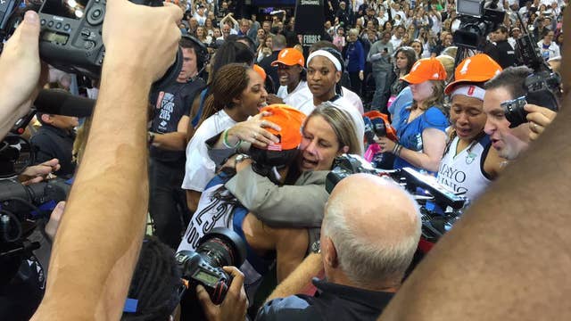 Minnesota Lynx win 2015 WNBA Championship