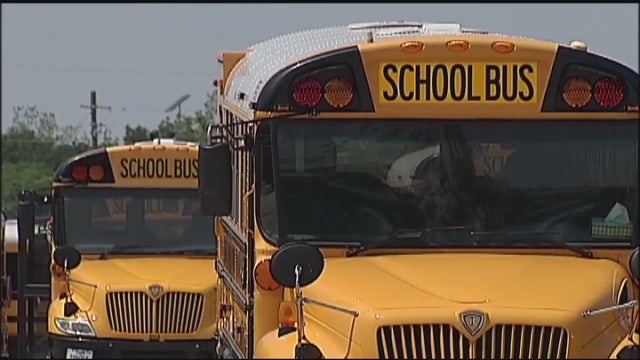 Charges: Minnesota school bus driver was texting, looking up 'your momma' jokes