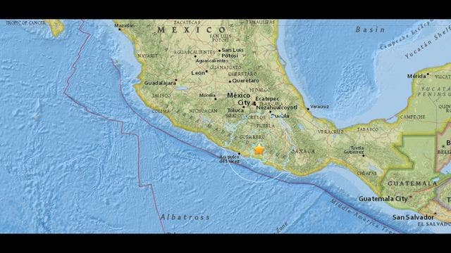 Magnitude-5.5 earthquake shakes Mexican capital