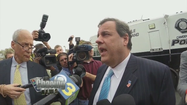 Gov. Christie criticized, closing NJ's door on Syrian refugees