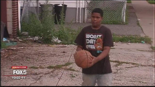 10-year-old boy says cops mistook him for robbery suspect