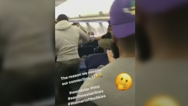 Fist fight causes delay for Dallas flight to Los Angeles