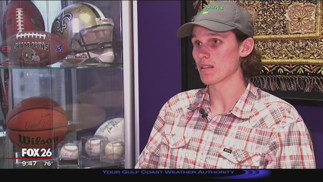 Surgeon, robot build former Rice Owls quarterback artificial colon