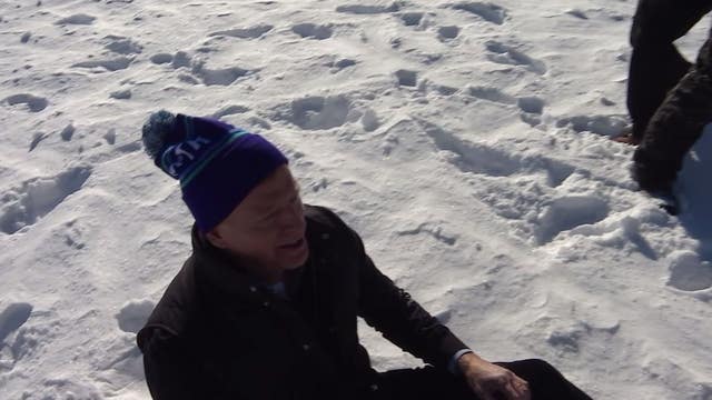 Roger Goodell slips in snow, Fox 9 photographer comes to rescue