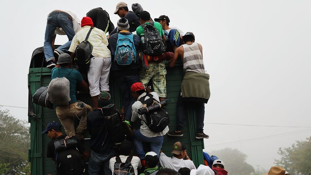 US hardens border at Tijuana to prepare for migrant caravan
