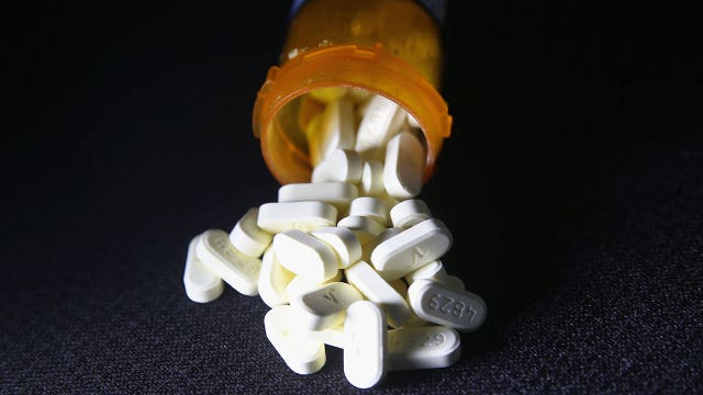 Walmart takes on opioid crisis in free disposal program