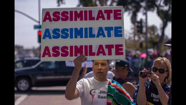 Trump administration puts legal orientation for immigrants on hold