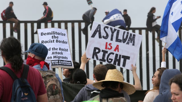 US says border crossing in Tijuana doesn't have room for asylum seekers