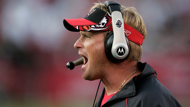 AP Source: Raiders to announce Gruden hiring next Tuesday