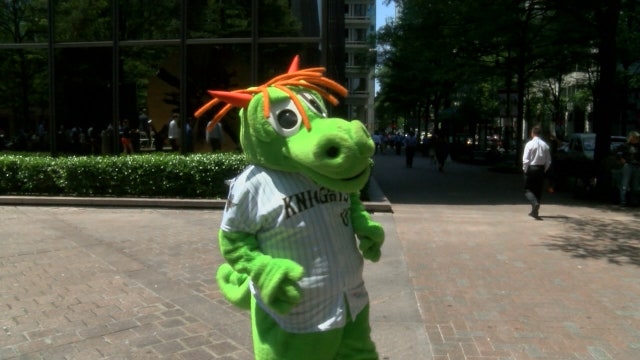 Man Arrested for Stealing Knights Mascot Costume