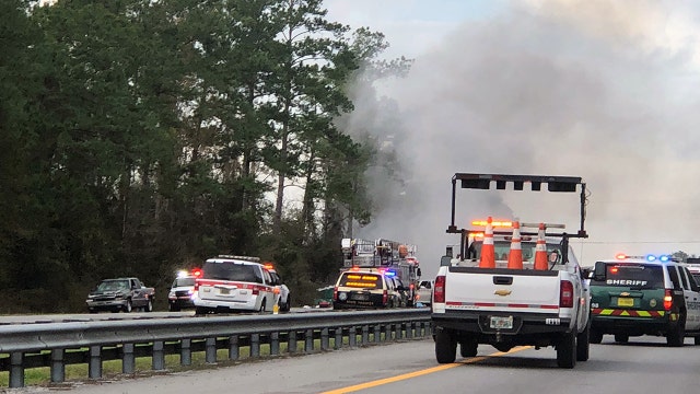 5 children, 2 adults killed in I-75 crash in Alachua County