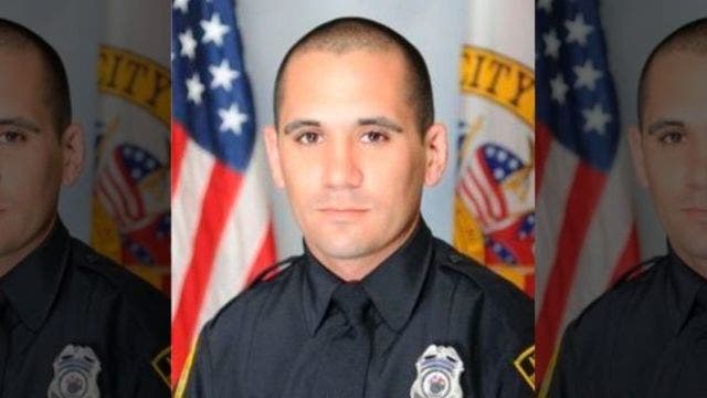 Alabama officer killed, suspect found dead after standoff