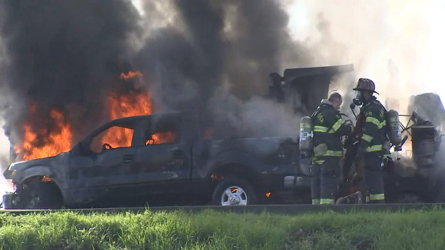 Dump truck crashes into 10 vehicles in Santa Rosa