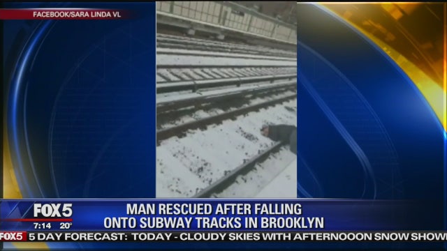 VIDEO: Man passes out on subway tracks