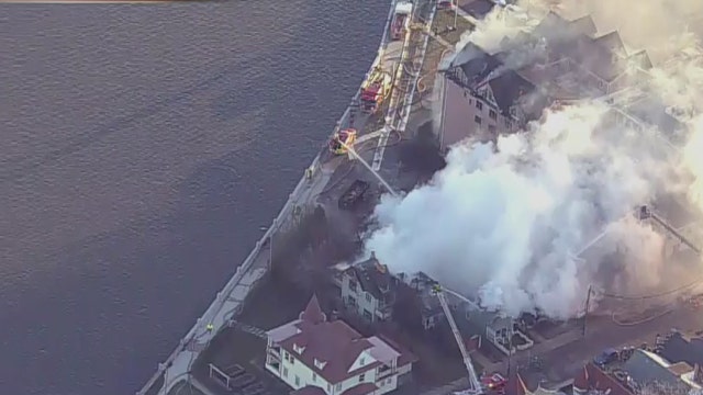 Massive fire engulfs homes at Jersey Shore
