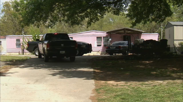 Barrow County teen charged with murdering girlfriend