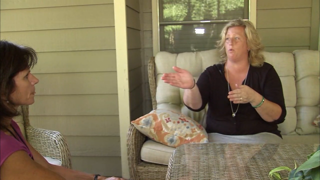 Canton Police thank woman for helping officer