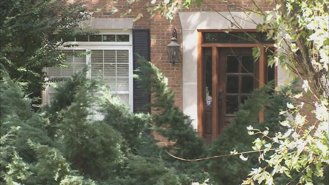 Police: $10K cash, $30K in jewelry swiped during home invasion