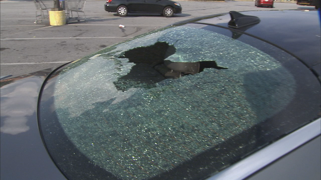 Police: Victim shoots 3 suspects during attempted robbery