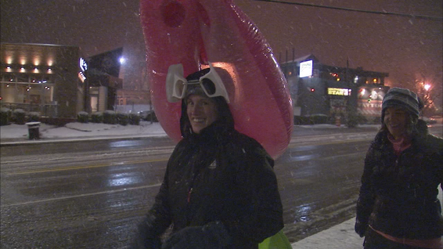 Atlantans make the most of a slightly surprising snow day