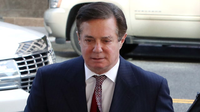 Judge in Virginia lets case against Manafort move forward