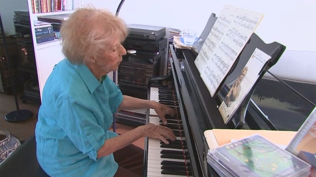 103-year-old woman still plays piano beautifully