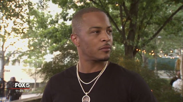 Rapper T.I. leads protest against Atlanta restaurant