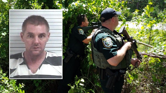 Man wanted for murder in standoff with law enforcement in Panama City neighborhood