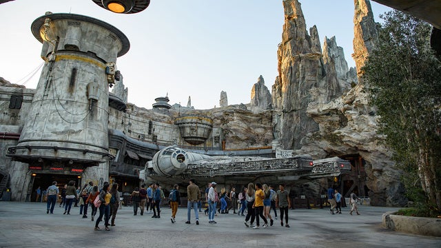 8 tips to know before you go to Star Wars: Galaxy's Edge at Disneyland